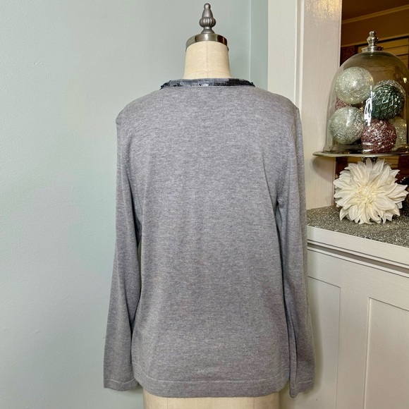 Talbots Grey V-Neck Sweater with Silver Sequin Ribbon Tie Bow Medium - Picture 5 of 10